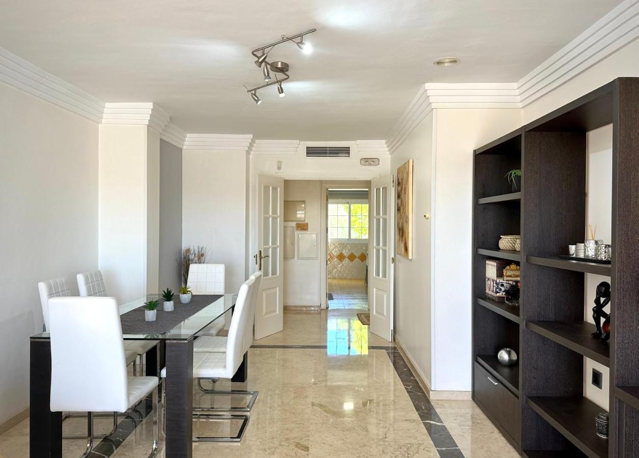 Moderno Apartamento Con Preciosas Vistas Al Mar En Urbanizacion Con Piscina - Rio Real 11 2G Марбеля Екстериор снимка