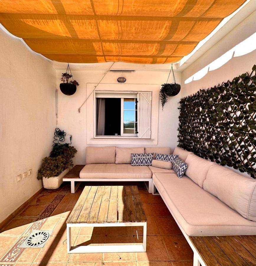 Moderno Apartamento Con Preciosas Vistas Al Mar En Urbanizacion Con Piscina - Rio Real 11 2G Марбеля Екстериор снимка