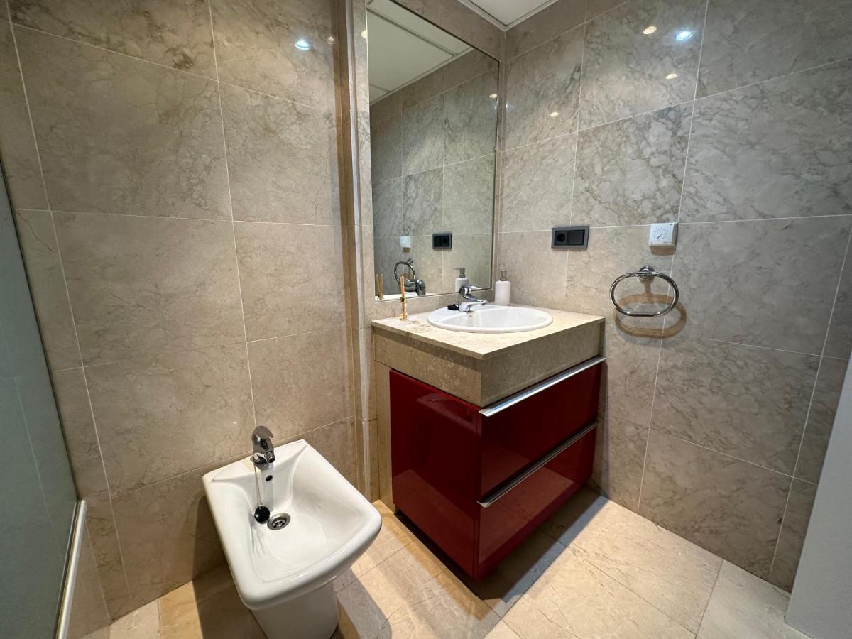 Moderno Apartamento Con Preciosas Vistas Al Mar En Urbanizacion Con Piscina - Rio Real 11 2G Марбеля Екстериор снимка