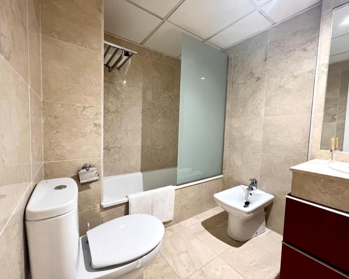 Moderno Apartamento Con Preciosas Vistas Al Mar En Urbanizacion Con Piscina - Rio Real 11 2G Марбеля Екстериор снимка
